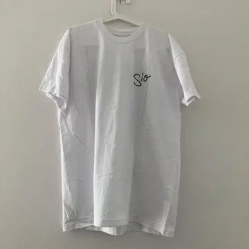 stacks bookstore SORUTO 'Sio' Tee