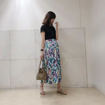 미라 오웬 꽃무늬 플레어 스커트 멀티컬러
