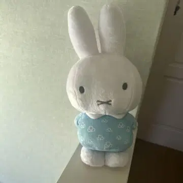 miffy 토끼 봉제 인형 하늘색 옷 약 30cm 이상