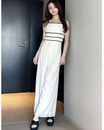 RESEXXY 리젝시 쉬폰 캐미 콤비네존