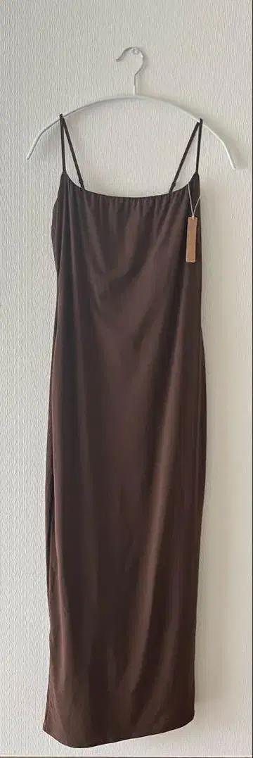 [ skims ] FITS EVERYBODYLONG SLIP STYLE