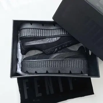 FENTY PUMA by Rihanna 통굽 스니커즈 23.5cm