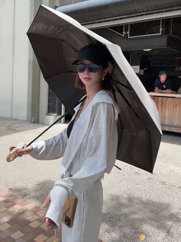 완전 차광 100% 우천 겸용 양산 시이쨩 나루세 아이리 새상품 베이지