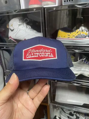 Standard California 메쉬 캡 네이비