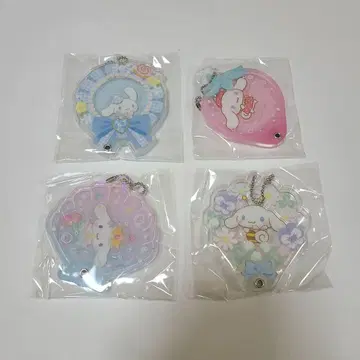 산리오 커스텀 아크릴 참 시나몬 시나모롤