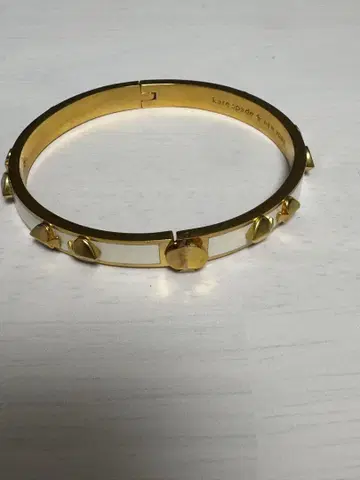 Kate Spade 스터드 뱅글 골드/화이트