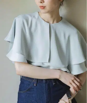 noble 케이프 프릴 블라우스 색스