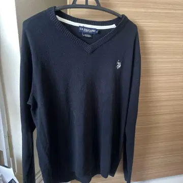 U.S. POLO ASSN. 블랙 V넥 니트 L