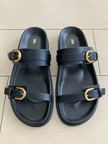[새상품] ZARA 버클 샌들