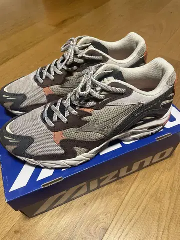 MIZUNO woodwood WaveRider10 웨이브라이더10