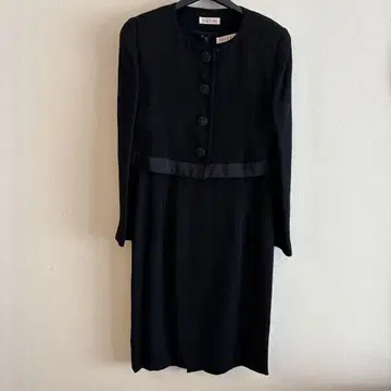 YUKI TORII 블랙 포멀 원피스 수트