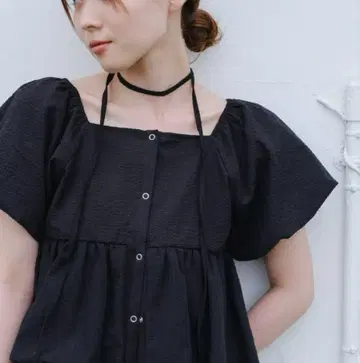 카스타네 벌룬 블라우스 2WAY 블랙