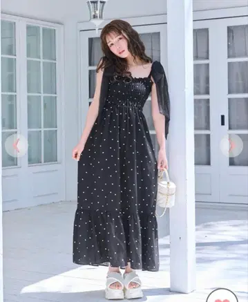 cheri me 하트 도트 무늬 숄더 리본 셔링 티어드 원피스
