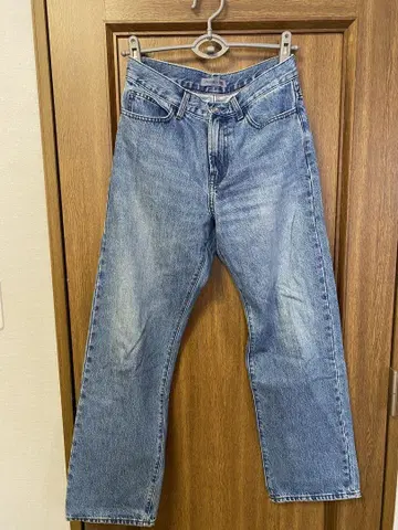 JW ANDERSON 유니클로 스트레이트 청바지