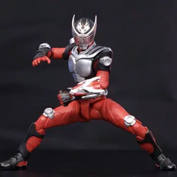 S.H.Figuarts (진골조제법) 가면라이더 류우키