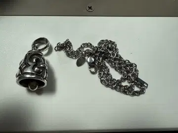 실버 벨 모양 펜던트 목걸이 Brass