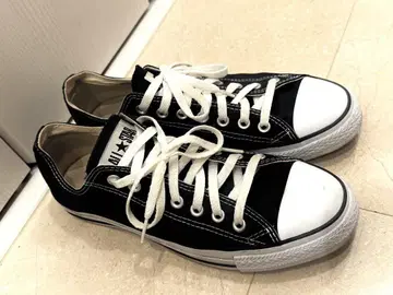 CONVERSE 블랙 로우컷 스니커즈