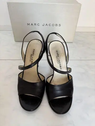 MARC JACOBS 사이즈 36.5