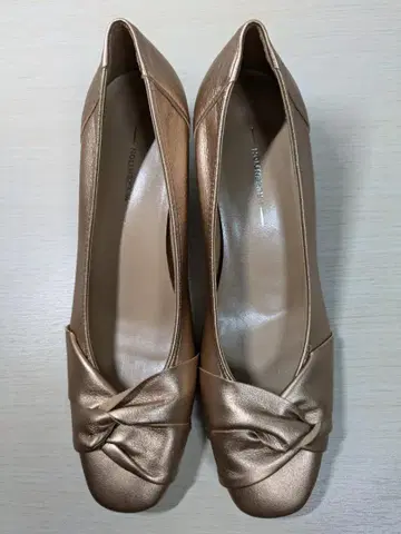 핑크 골드 트위스트 디자인 펌프스 힐 5cm, 23.5cm 일본제