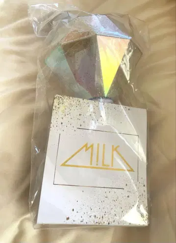 M!LK 응원봉