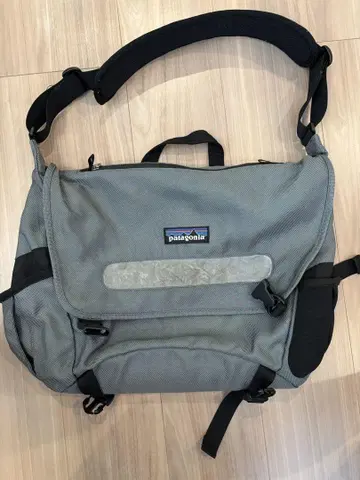 patagonia 메신저 백 하프 매스 그레이