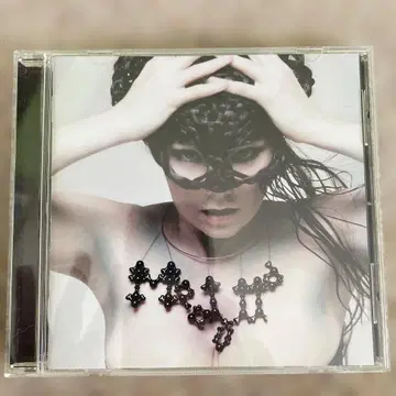 비요크 메달라 오비 포함 일본반 한정 보너스 트랙 수록 CD