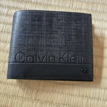 Calvin Klein 반지갑 블랙