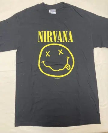 [컨디션 최상] NIRVANA 스마일리 티셔츠 헤비 웨이트