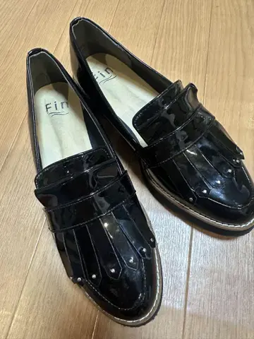 블랙 로퍼 에나멜 Fin 24.5