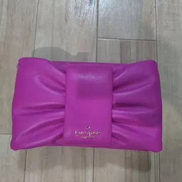 Kate Spade 리본 달린 핑크 파우치