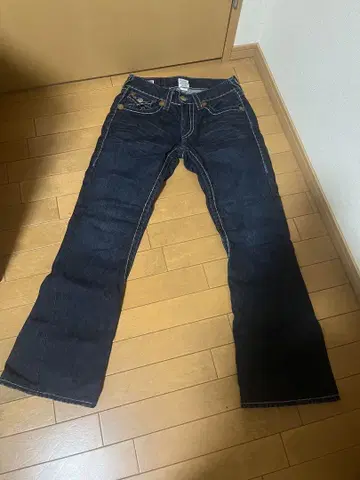 TRUE RELIGION 부츠컷 데님 플레어 데님
