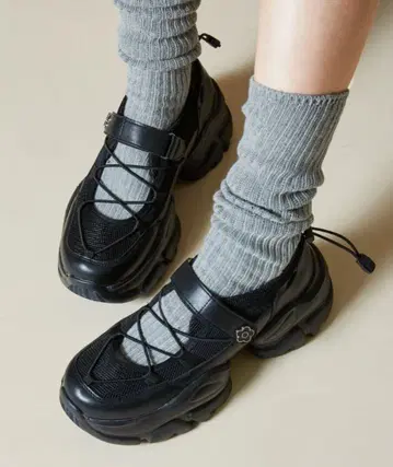 MARY QUANT x PUBLUX 크로스 코드 발레 스니커즈 24cm
