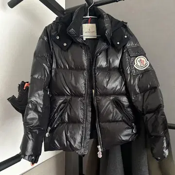 MONCLER 블랙 다운 재킷 사이즈 00