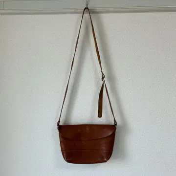 recurrence 브라운 가죽 숄더백