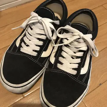 VANS 블랙 스웨이드 스니커즈