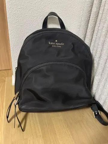 kate spade 블랙 럭색