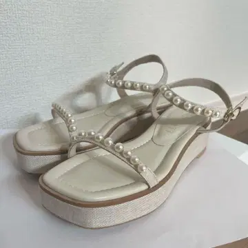 르탈론 펄 샌들, 펄 플랫 샌들