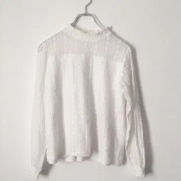 상의 하이넥 레이스 보틀넥 하이넥 화이트 자수