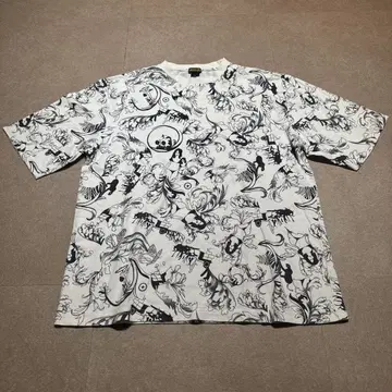 akademiks 반팔 티셔츠 화이트 블랙 올 패턴 XL