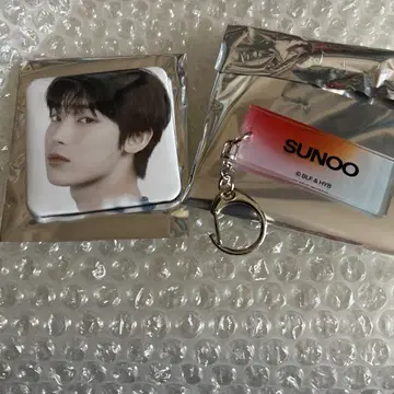 ENHYPEN 카페 SUNOO 키링 & 캔배지