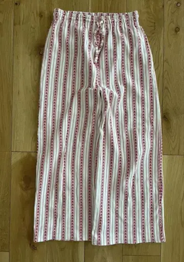 house on the hill parent pants
