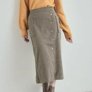 새상품 DRESKIP 깔끔 도트 버튼 내로우 스커트 L