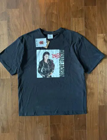 [새상품급] Michael Jackson TEE 블랙 L 사이즈