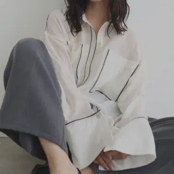 [새상품 미개봉] hellam 배색 파이핑 오버 사이즈 시어 셔츠