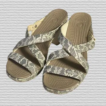 [ crocs ] 사이프러스 샌들 w6 22~23cm