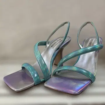 [새상품급] Steve Madden 스트랩 샌들 그라데이션 38