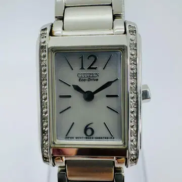 CITIZEN 시티즌 EcoDrive 큐빅 실버 손목시계