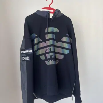 EMPORIO ARMANI 후드티