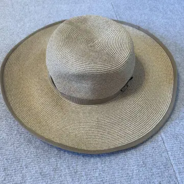 [새상품] 삼바리 베이지 밀짚모자 직경 약 30cm