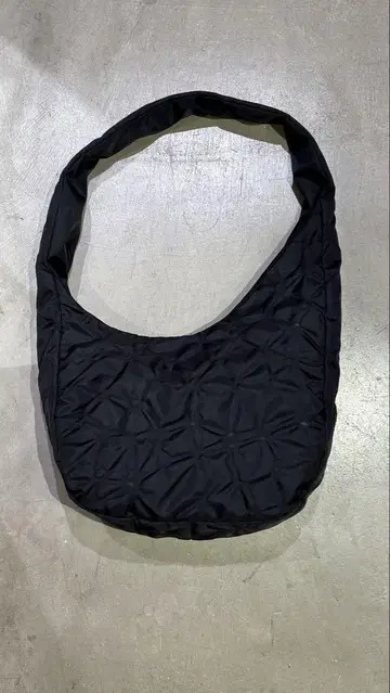 ryaw Leaf Vein BAG 'BLACK'
